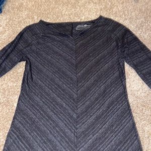 Eddie Bauer long sleeve shirt with inward V pattern